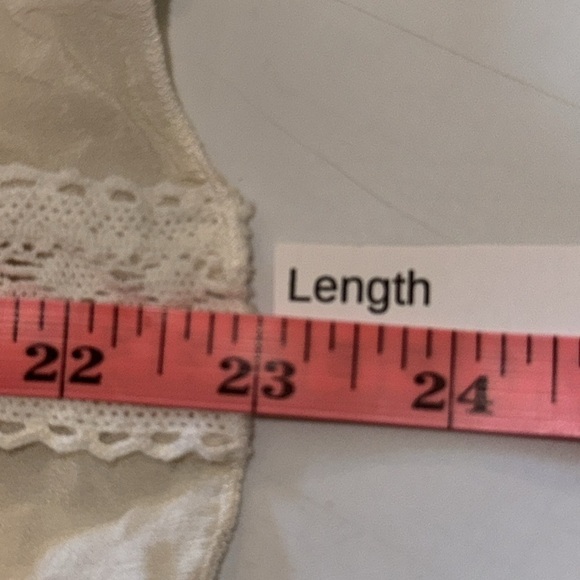 100% silk skirt Designer, off-white wide waist button, detailed with lace shell - Picture 10 of 13